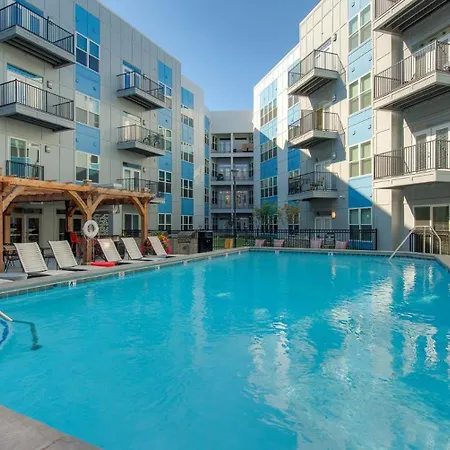 Cozysuites - Penrose On Mass With Pool And Parking#11